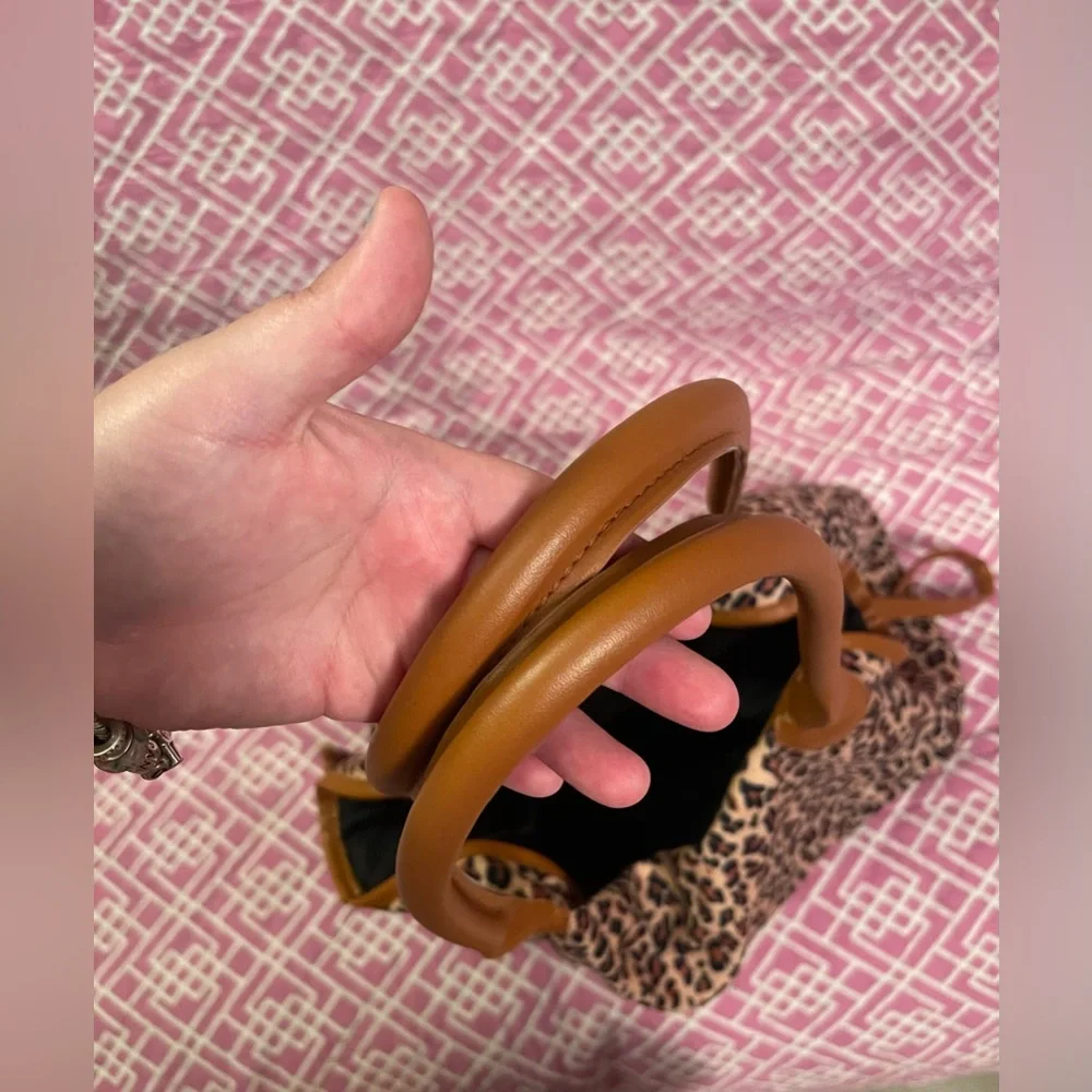 Cheetah Purse - Picture 3 of 8